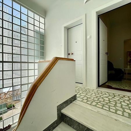 Five Brand New Boutique Apartments Central Афины Экстерьер фото