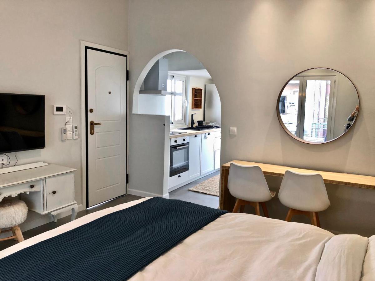 Five Brand New Boutique Apartments Central Афины Экстерьер фото