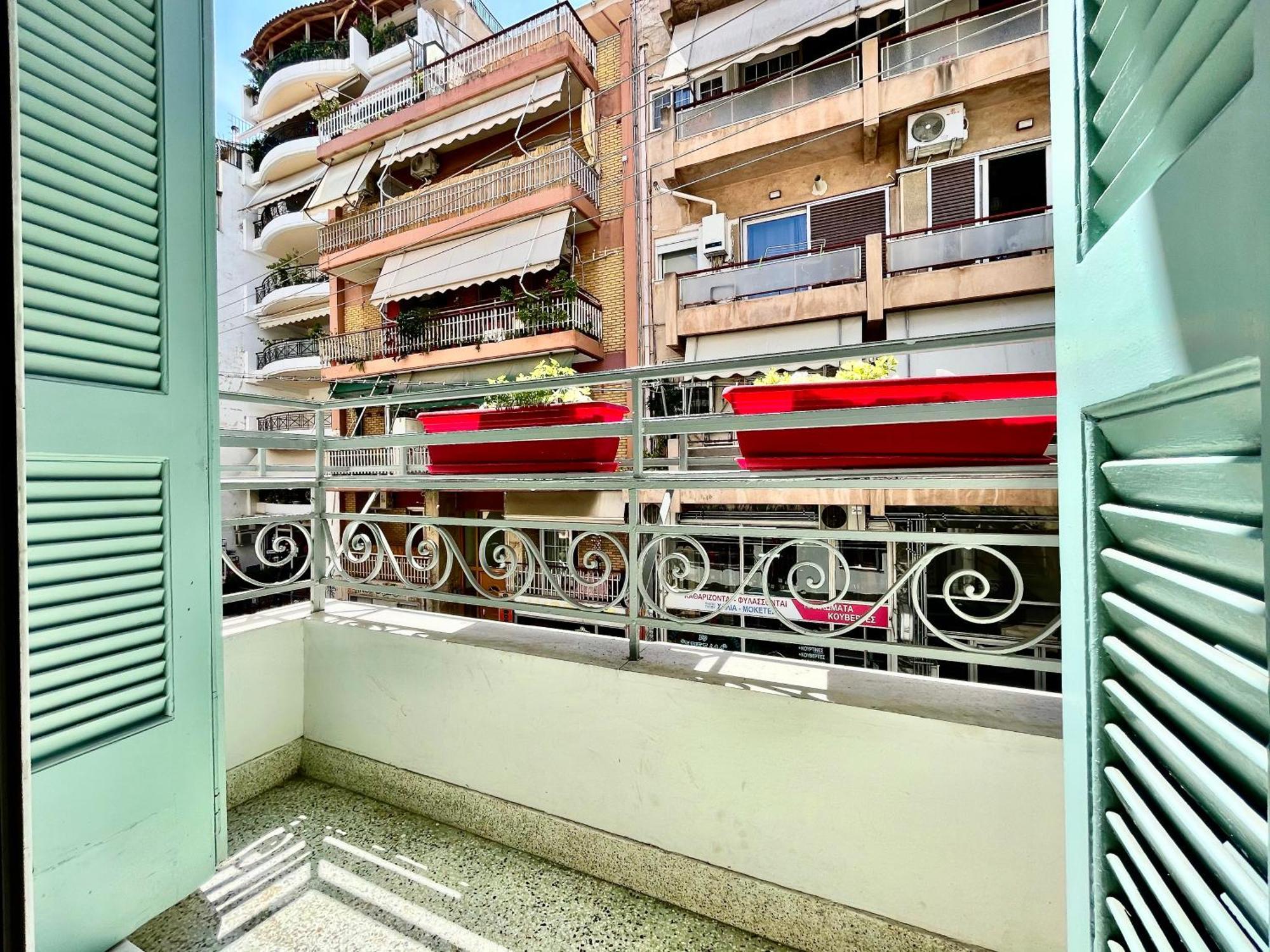 Five Brand New Boutique Apartments Central Афины Экстерьер фото