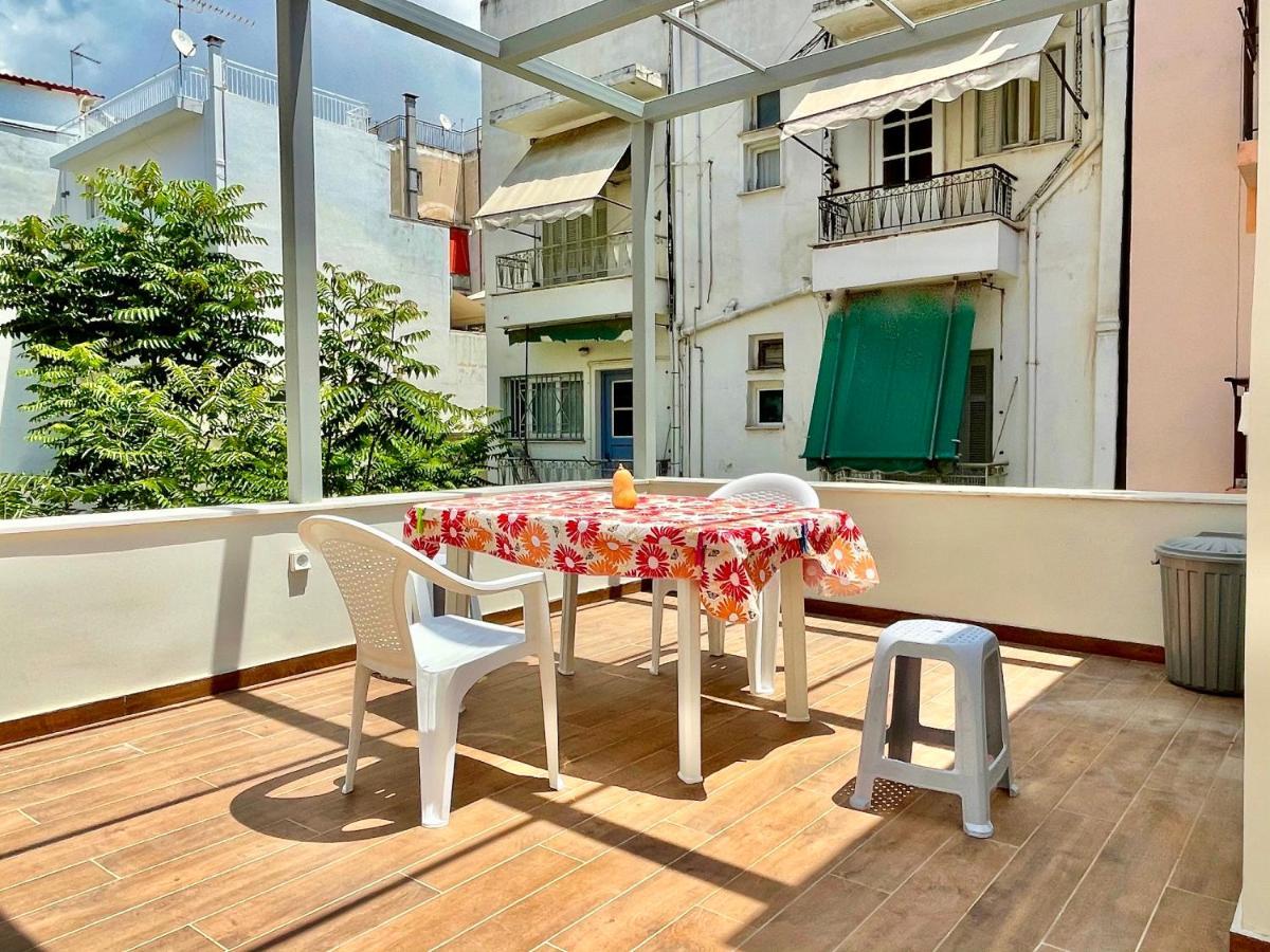 Five Brand New Boutique Apartments Central Афины Экстерьер фото