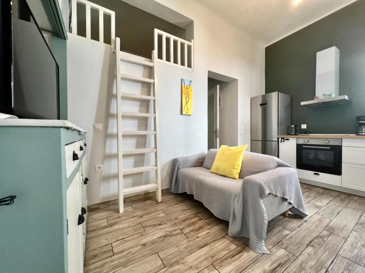 Five Brand New Boutique Apartments Central Афины Экстерьер фото