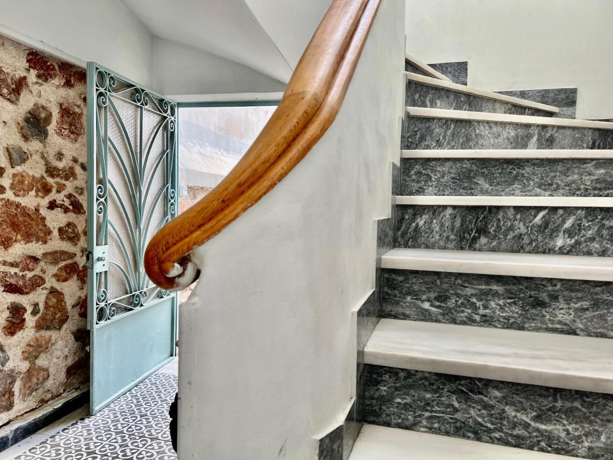 Five Brand New Boutique Apartments Central Афины Экстерьер фото